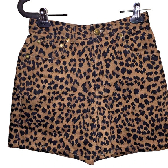 Newport News Jeanology 5 PKT. Leopard Print denim jean shorts size6 - Picture 1 of 8